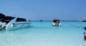 similand-island-speedboats